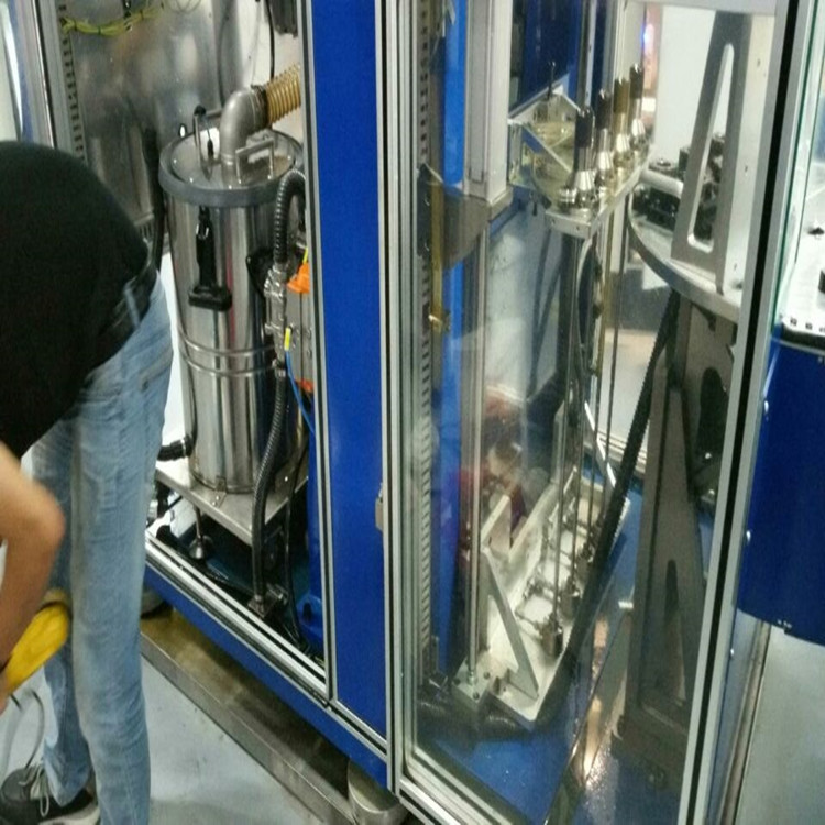 CYH(5.5-9.5KW)係列三相工業吸塵器使用（yòng）現場